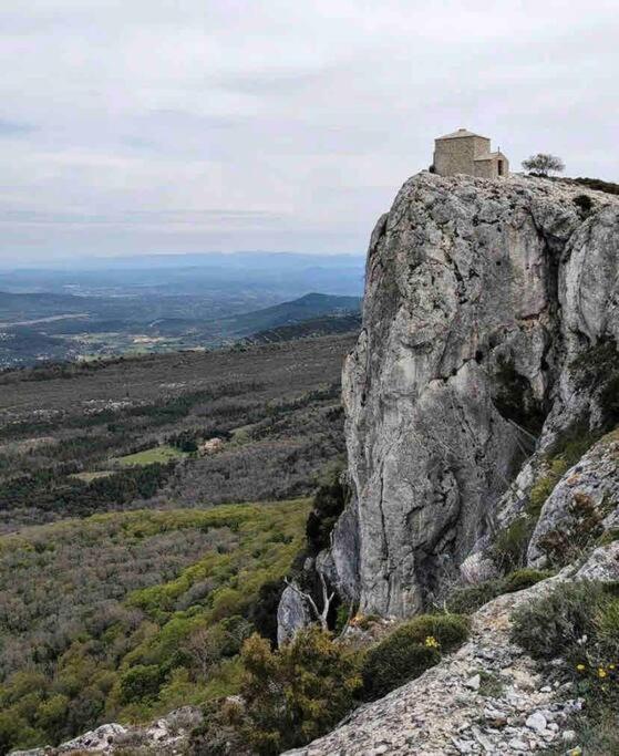 Tiny Liloumaca Coeur Ste Baume Villa Plan d'Aups Exterior foto